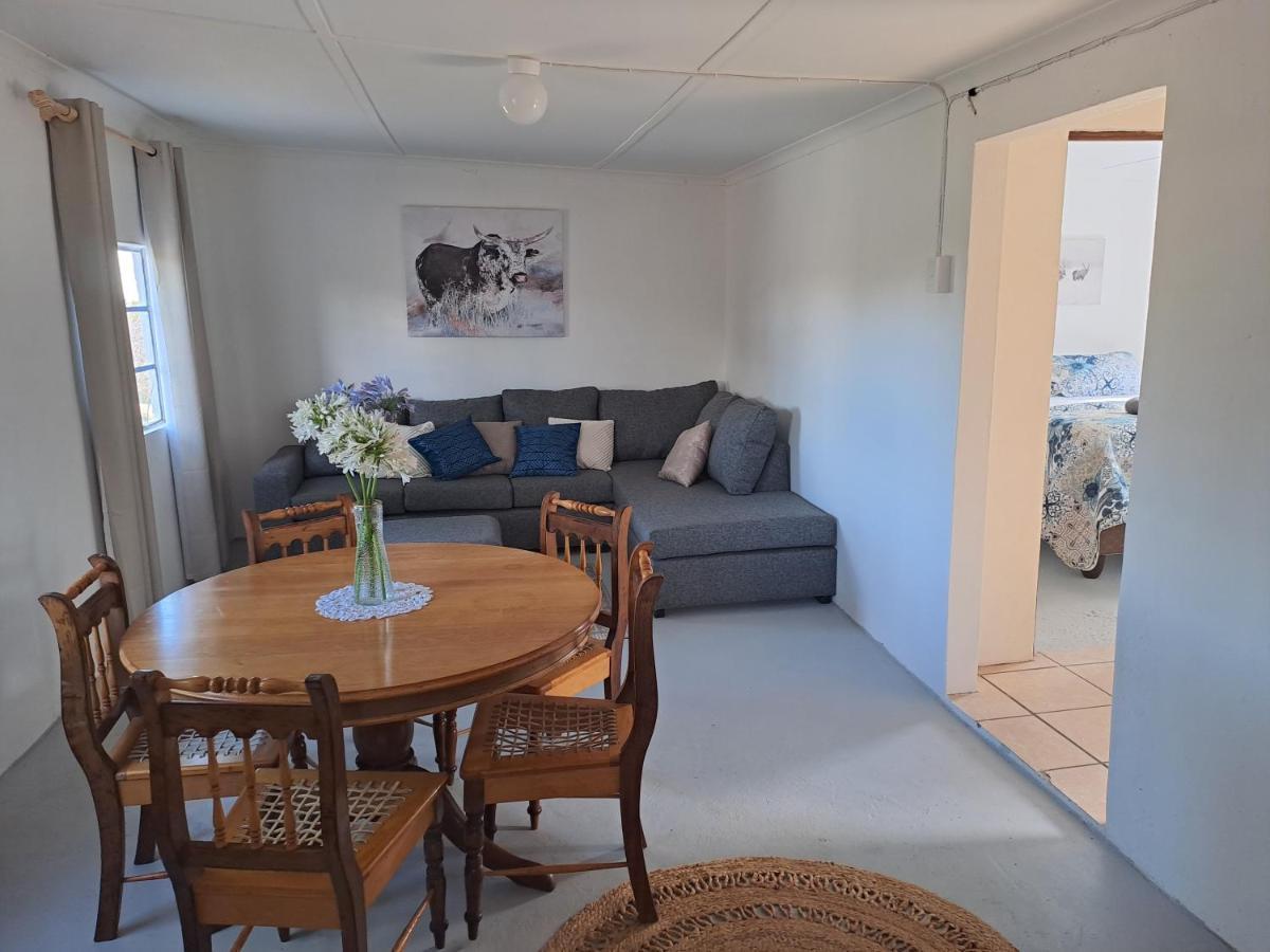 Апартаменты De Hoop Guest Farm Бофорт-Уэст Экстерьер фото