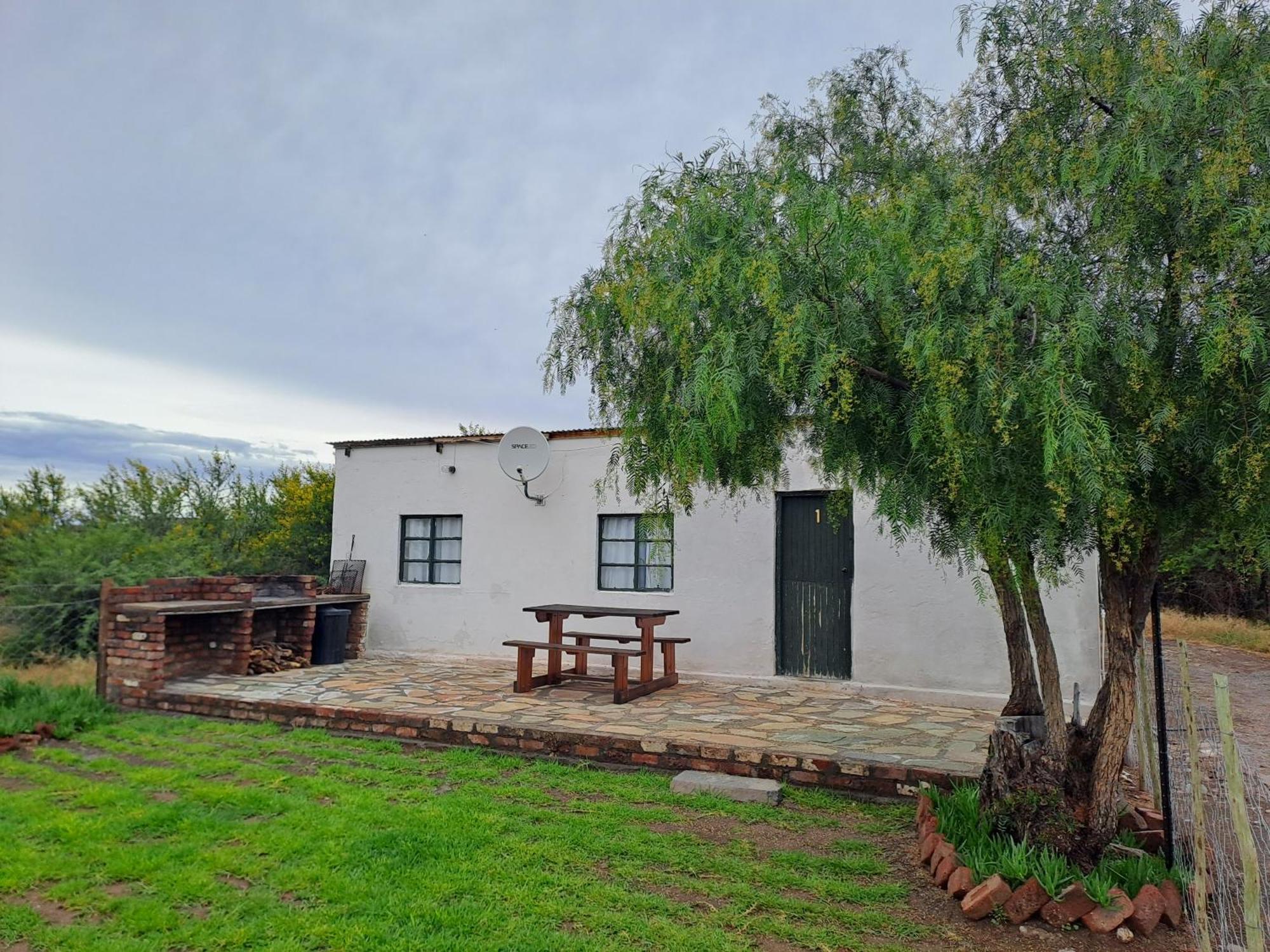 Апартаменты De Hoop Guest Farm Бофорт-Уэст Экстерьер фото
