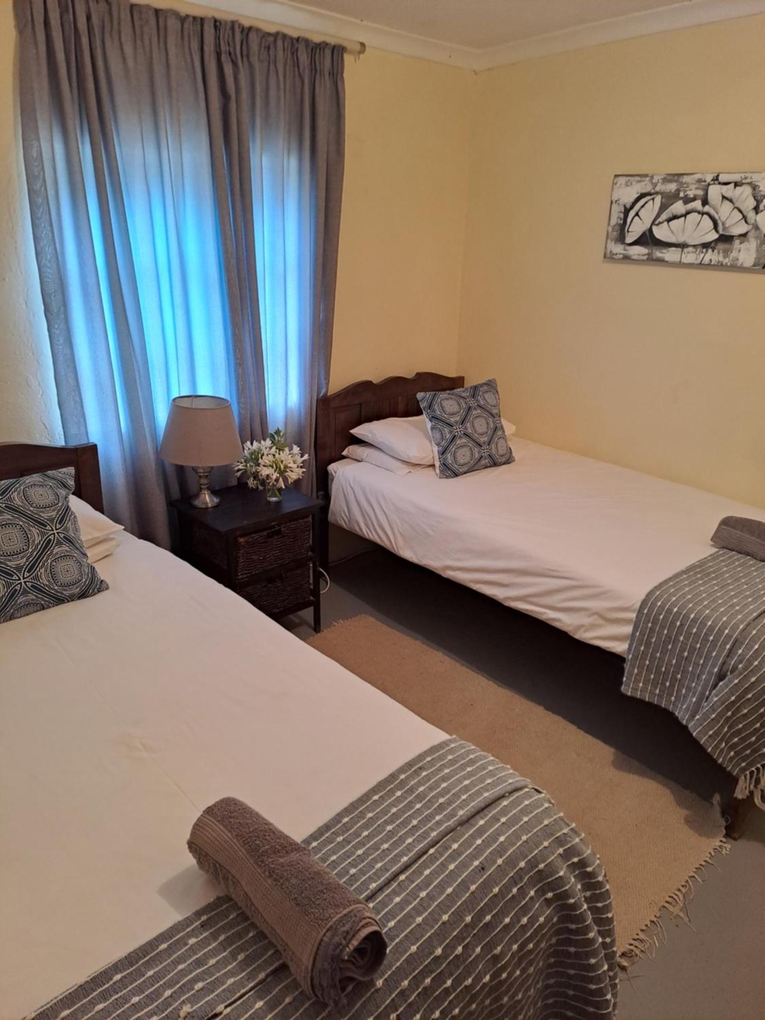 Апартаменты De Hoop Guest Farm Бофорт-Уэст Экстерьер фото
