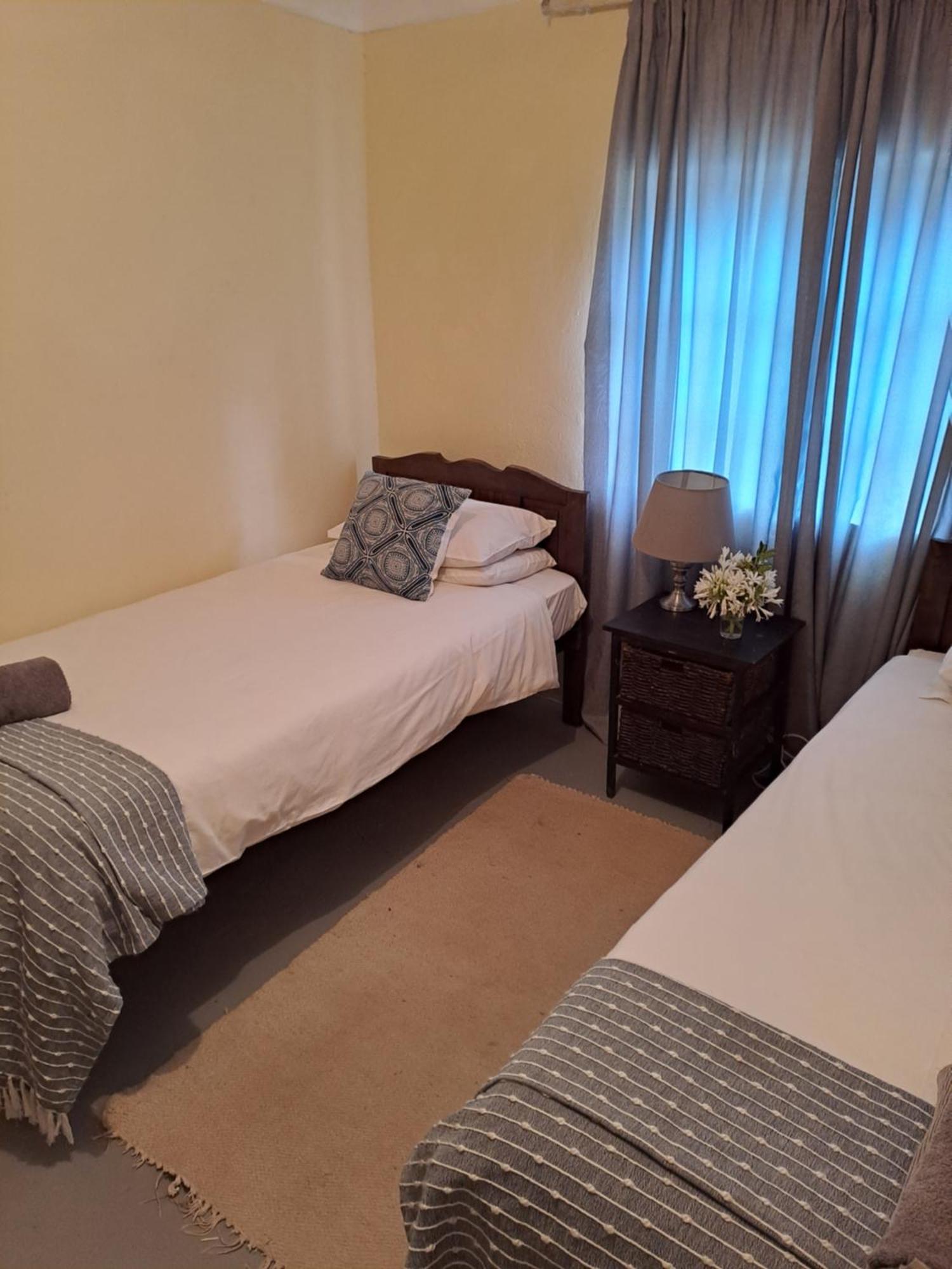 Апартаменты De Hoop Guest Farm Бофорт-Уэст Экстерьер фото